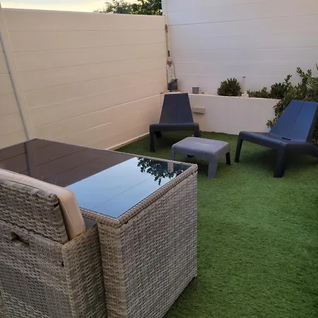 Apartment Tahiti Beach, T2 A La Mer, Piscine, Terrasse Et Parking Frontignan